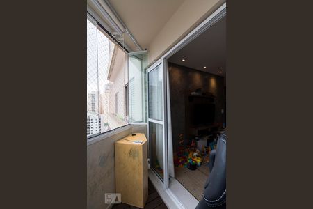 Apartamento para alugar com 63m², 2 quartos e 1 vagavaranda