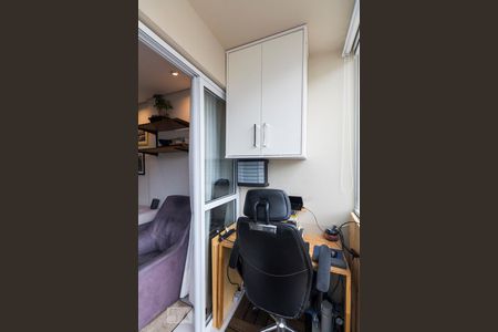 varanda de apartamento para alugar com 2 quartos, 63m² em Chácara Inglesa, São Paulo