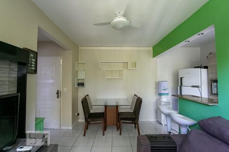 Sala de apartamento para alugar com 1 quarto, 40m² em Camaquã, Porto Alegre