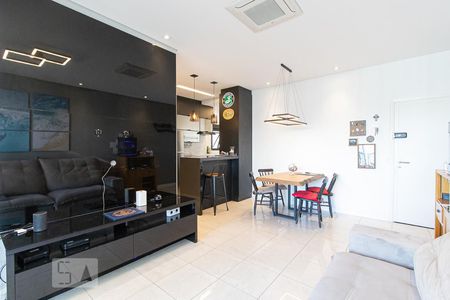 Sala de apartamento para alugar com 2 quartos, 70m² em Santa Cecília, São Paulo