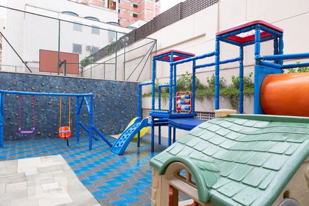 Apartamento à venda com 144m², 4 quartos e 2 vagasÁrea Comum - Playground