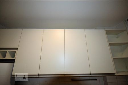 Apartamento para alugar com 80m², 2 quartos e sem vagaCozinha - Armários