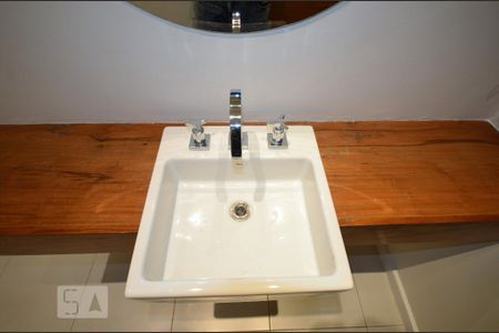 Apartamento para alugar com 80m², 2 quartos e sem vagaBanheiro da Suíte