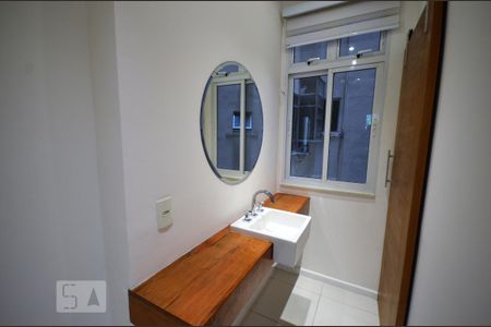 Apartamento para alugar com 80m², 2 quartos e sem vagaBanheiro da Suíte