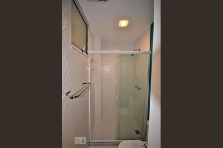 Apartamento para alugar com 80m², 2 quartos e sem vagaBanheiro da Suíte