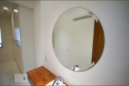 Apartamento para alugar com 80m², 2 quartos e sem vagaBanheiro da Suíte