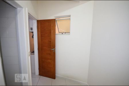 Apartamento para alugar com 80m², 2 quartos e sem vagaQuarto de Serviço