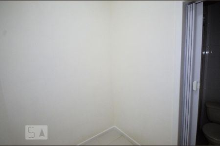 Apartamento para alugar com 80m², 2 quartos e sem vagaQuarto de Serviço