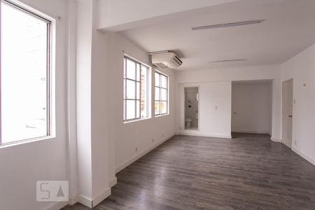 Sala/Quarto/Cozinha de kitnet/studio para alugar com 1 quarto, 44m² em Centro Histórico, Porto Alegre