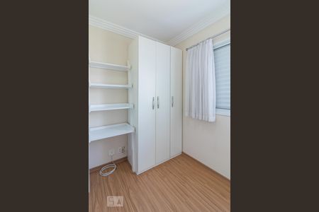 Apartamento para alugar com 72m², 3 quartos e 2 vagas Apartamento para alugar com 72m², 3 quartos e 2 vagasQuarto 2 detalhe