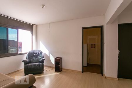 Sala de apartamento para alugar com 1 quarto, 49m² em Partenon, Porto Alegre