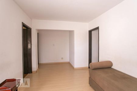 Sala de apartamento para alugar com 1 quarto, 49m² em Partenon, Porto Alegre