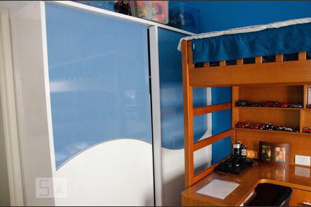 Casa à venda com 204m², 3 quartos e 6 vagasSuíte 2