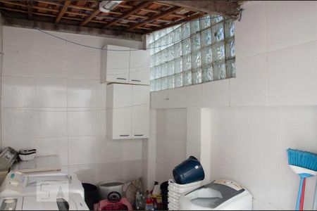 Casa à venda com 204m², 3 quartos e 6 vagasLavanderia