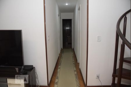 Apartamento à venda com 211m², 3 quartos e 2 vagasCorredor