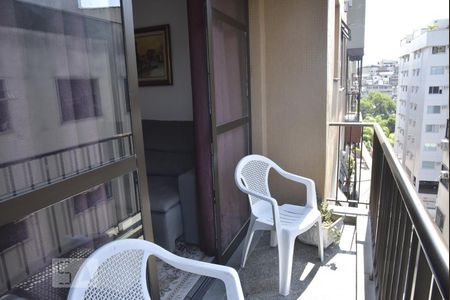 Apartamento à venda com 211m², 3 quartos e 2 vagasVaranda