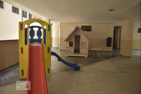 Apartamento à venda com 211m², 3 quartos e 2 vagasÁrea Comum - Playground