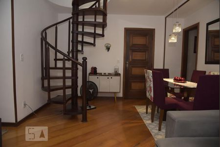 Apartamento à venda com 211m², 3 quartos e 2 vagasSala