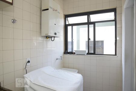 Apartamento à venda com 211m², 3 quartos e 2 vagasÁrea de Serviço