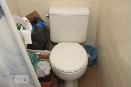 Apartamento à venda com 211m², 3 quartos e 2 vagasBanheiro de Serviço