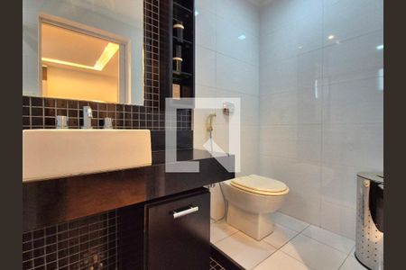 Apartamento à venda com 190m², 3 quartos e 2 vagasBanheiro da Suíte 2