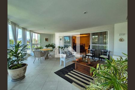 Apartamento à venda com 190m², 3 quartos e 2 vagasVaranda