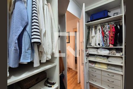 Apartamento à venda com 190m², 3 quartos e 2 vagasCloset da suíte 1