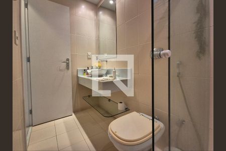 Apartamento à venda com 190m², 3 quartos e 2 vagasBanheiro social