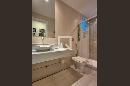 Apartamento à venda com 190m², 3 quartos e 2 vagasBanheiro social