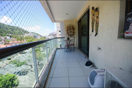 Apartamento à venda com 89m², 2 quartos e 1 vaga Apartamento à venda com 89m², 2 quartos e 1 vagaVaranda da Sala