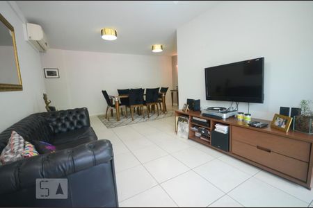 Apartamento à venda com 89m², 2 quartos e 1 vaga Apartamento à venda com 89m², 2 quartos e 1 vagaSala