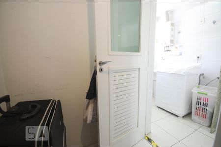 Apartamento à venda com 89m², 2 quartos e 1 vaga Apartamento à venda com 89m², 2 quartos e 1 vagaQuarto de Serviço