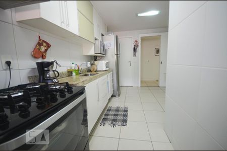 Apartamento à venda com 89m², 2 quartos e 1 vaga Apartamento à venda com 89m², 2 quartos e 1 vagaCozinha