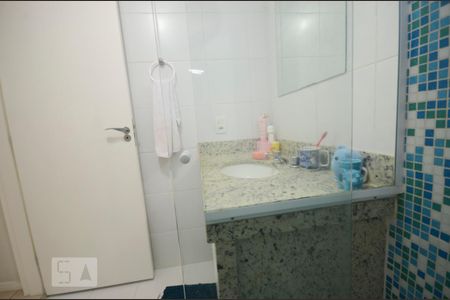 Apartamento à venda com 89m², 2 quartos e 1 vaga Apartamento à venda com 89m², 2 quartos e 1 vagaBanheiro
