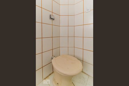 Apartamento à venda com 48m², 2 quartos e sem vagaBanheiro - Sanitário