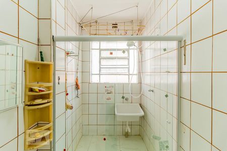 Apartamento à venda com 48m², 2 quartos e sem vagaBanheiro - Box de Vidro