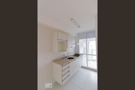 Cozinha de apartamento para alugar com 1 quarto, 46m² em Pinheiros, São Paulo