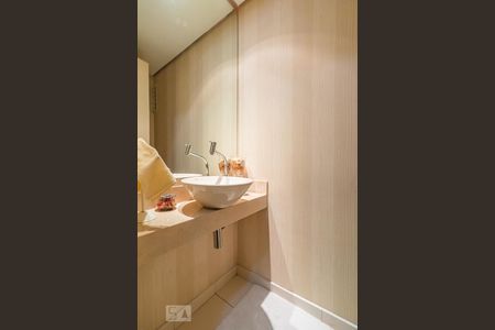 Lavabo de apartamento para alugar com 3 quartos, 176m² em Alphaville Industrial, Barueri