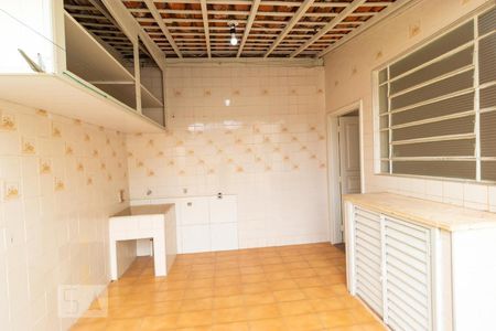 Casa à venda com 100m², 3 quartos e 2 vagasÁrea de Serviço