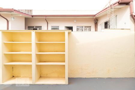 Casa à venda com 100m², 3 quartos e 2 vagasQuintal