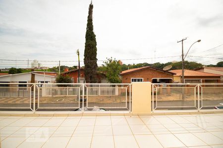 Casa à venda com 100m², 3 quartos e 2 vagasVaranda