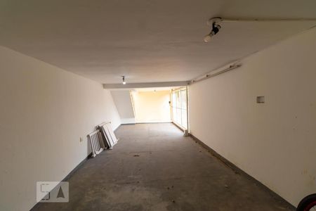 Casa à venda com 100m², 3 quartos e 2 vagasGaragem