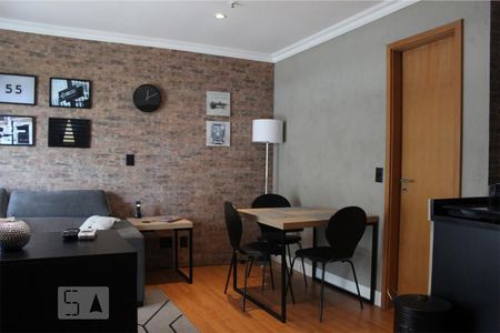 Sala de kitnet/studio para alugar com 1 quarto, 38m² em Barra da Tijuca, Rio de Janeiro