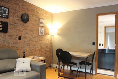 Sala de kitnet/studio para alugar com 1 quarto, 38m² em Barra da Tijuca, Rio de Janeiro