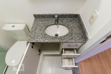 Banheiro de kitnet/studio à venda com 1 quarto, 28m² em Liberdade, São Paulo