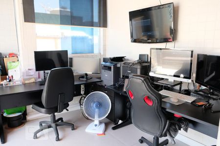 Apartamento à venda com 198m², 3 quartos e 2 vagasEscritório - cobertura