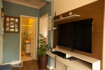Sala de apartamento à venda com 2 quartos, 60m² em Vila Olímpia, São Paulo