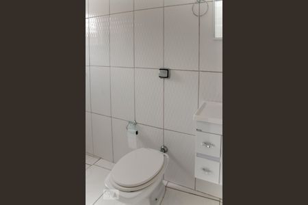 Casa para alugar com 60m², 1 quarto e sem vagaBanheiro