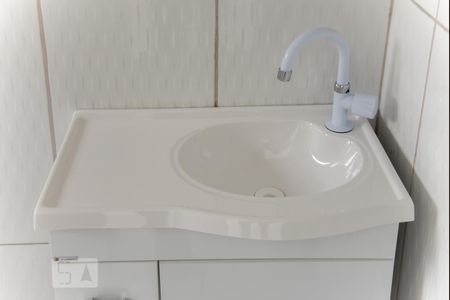 Casa para alugar com 60m², 1 quarto e sem vagaBanheiro - Torneira