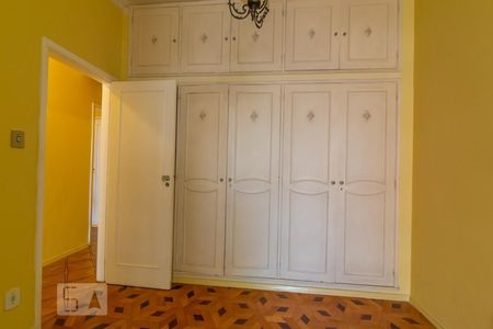 Apartamento à venda com 115m², 3 quartos e 1 vagaQuarto 2